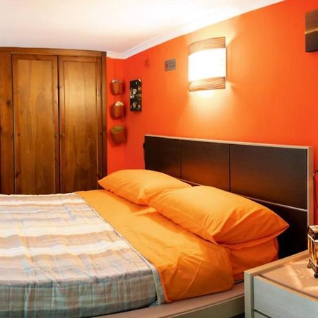 Casa Vacanze Funny House Consalvo Наполи Екстериор снимка